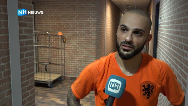Straatvoetbalclinic van Amir Molkarai op Krayicek Playground Daalmeer