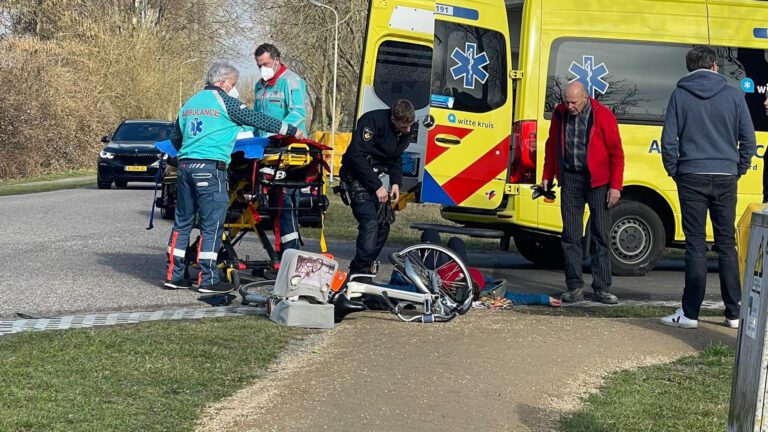 Fietsster gewond na aanrijding met auto op Reiger Broek op Langedijk