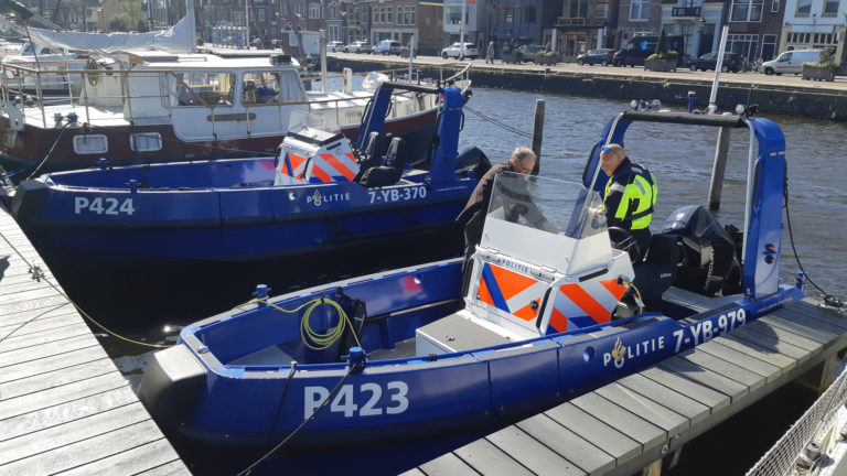 Snel varen en zwemmers die bootjes hinderen voortaan taboe in Heerhugowaard