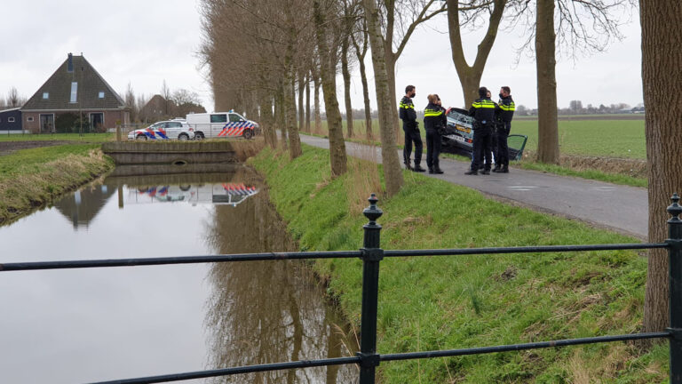 Heerhugowaarder overlijdt bij botsing tegen boom in Noordbeemster