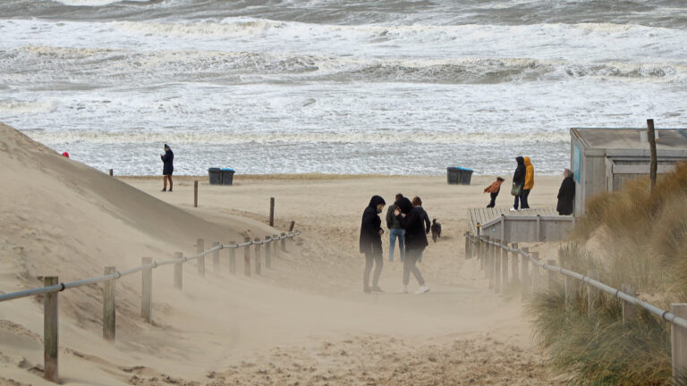 Maandagavond code geel wegens harde windstoten, sneeuw en gladheid