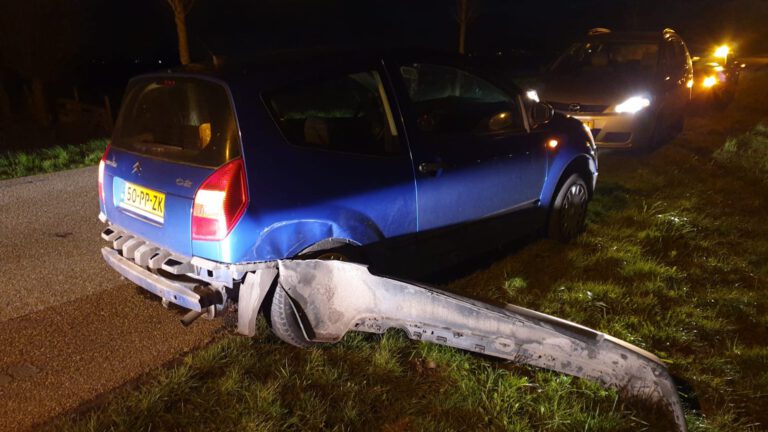 Voorangsfout leidt tot aanrijding twee auto’s op Rustenburgerweg