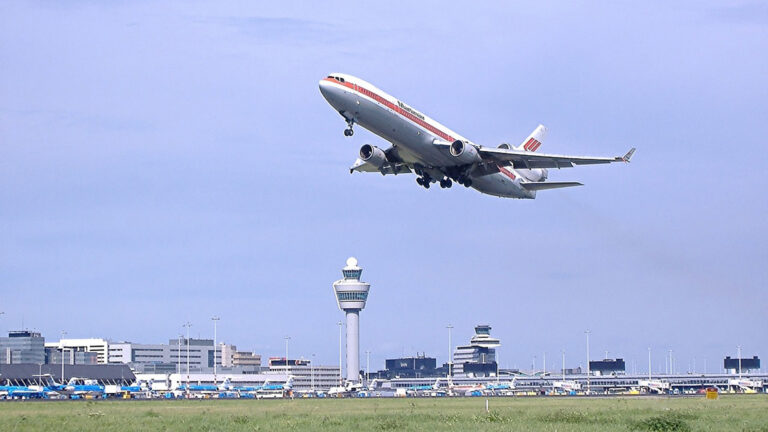 Noodzakelijk naar Hong Kong reizen met een PCR test via Schiphol Amsterdam? [Advertorial]