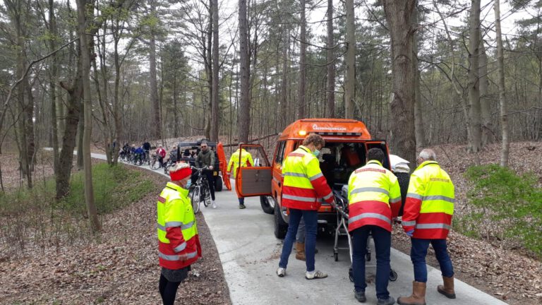 Rit naar ziekenhuis na valpartij met elektrische mountainbike in Schoorlse Duinen