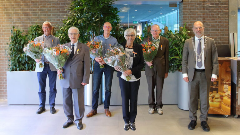 Lintjesregen 2021: vijf Heerhugowaarders krijgen koninklijke onderscheiding