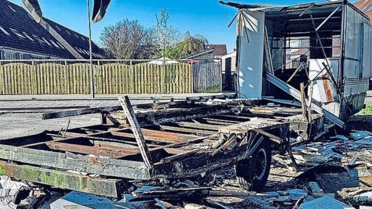 Eigenaar onvindbaar, bouwval Smikkelpaleis Stompetoren door gemeente opgeruimd