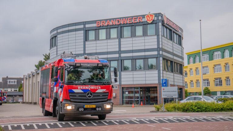 Pitbulls laten brandweer schrikken bij woningbrand aan Zuidwijkring Heerhugowaard