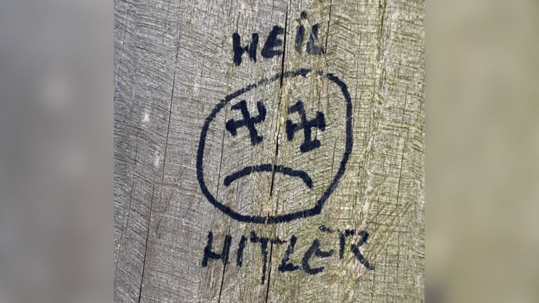 Aanstootgevende tekeningen in Park Rekerhout: “Verdiep je eens in de geschiedenis”