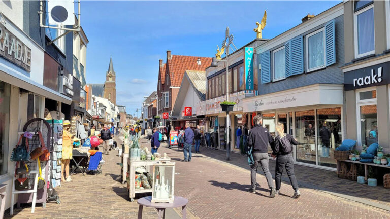 Voldoende animo bij winkeliers Egmond aan Zee voor woensdags alternatief braderie