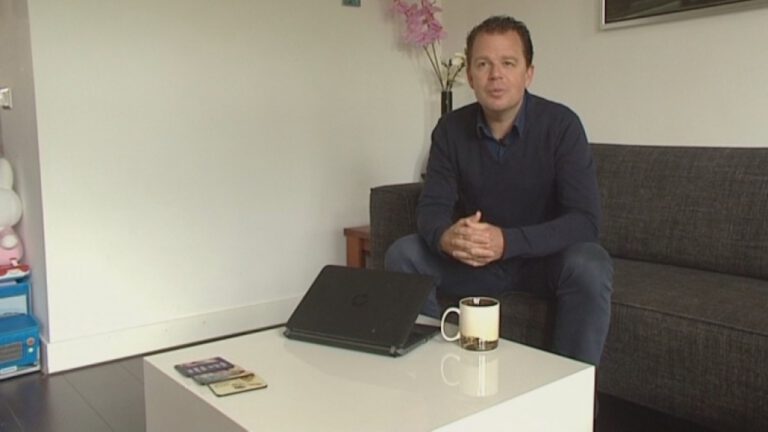 Alkmaarse sportcommentator Jeroen Elshoff positief getest in Tokio