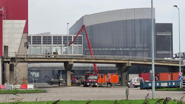 Meerdere brandweerkorpsen naar brand bij Huisvuilcentrale