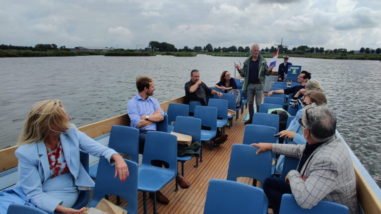 Ministerie en provincie bekijken schade door rivierkreeften Oosterdelgebied