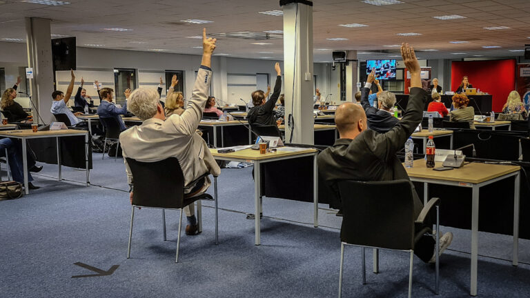 Alkmaarse coalitie scheurt over extra vergadering asielopvang