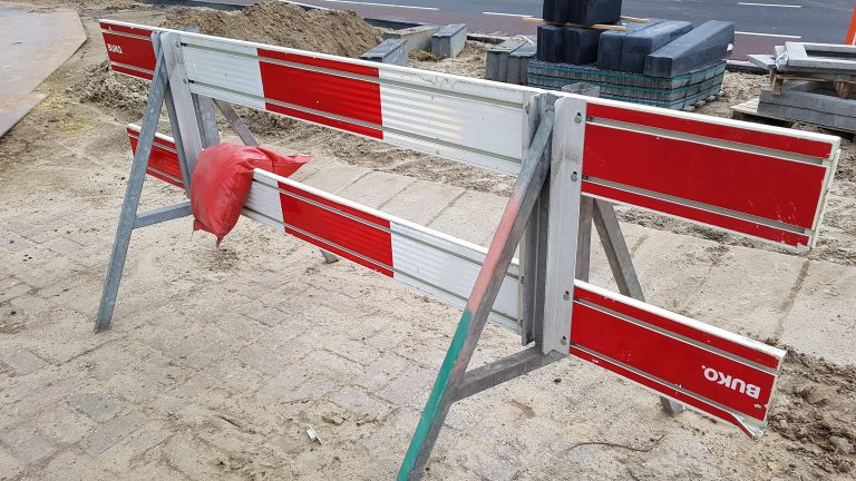Wegwerkzaamheden aan Nauertogt van Kanaaldijk tot en met kruising Achtergraft