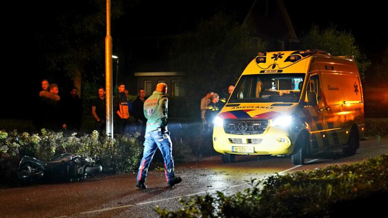 Twee opzittenden scooter gewond bij valpartij op Twuyverweg Sint Pancras