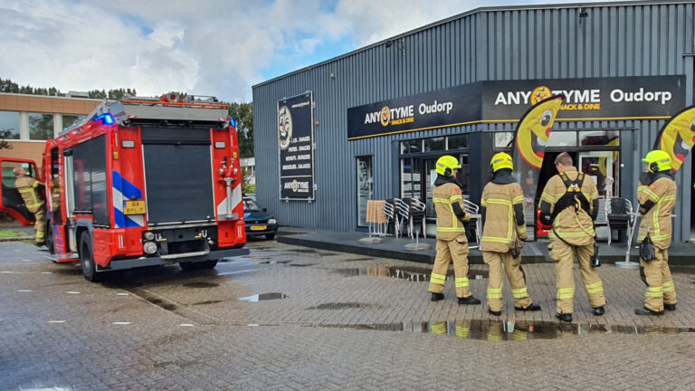 Keukenbrand bij snackbar AnyTyme in Oudorp