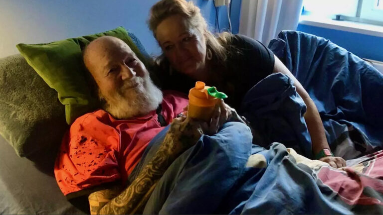 ‘Shaver’ Hans Boomsma dankzij vele donaties weer thuis: “Hij is dolgelukkig”
