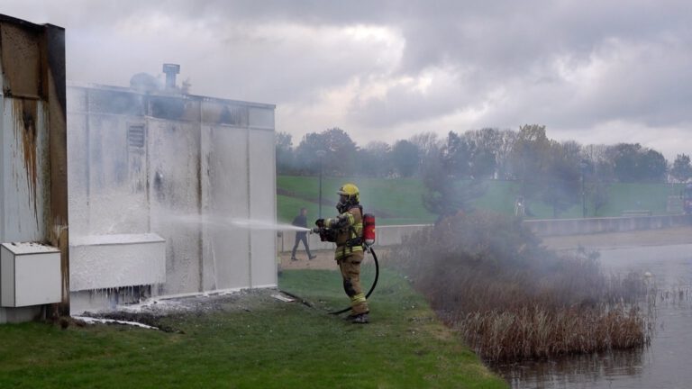 Brand beschadigt toiletgebouw Park van Luna
