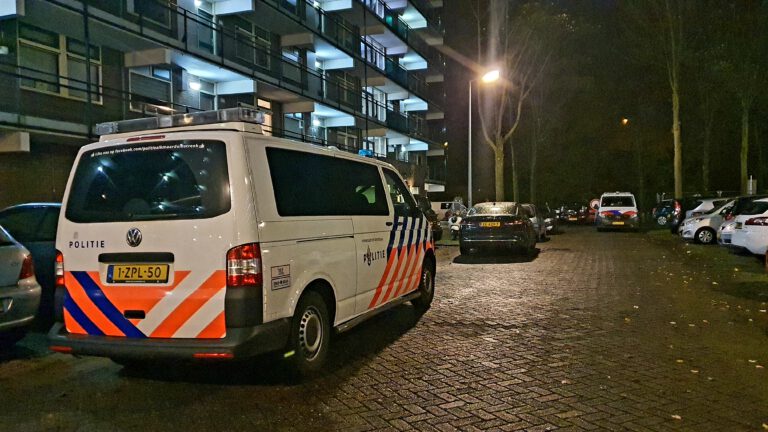 [UPDATE] 65-jarige bewoner in gevecht met overvallers flatwoning aan Muiderwaard