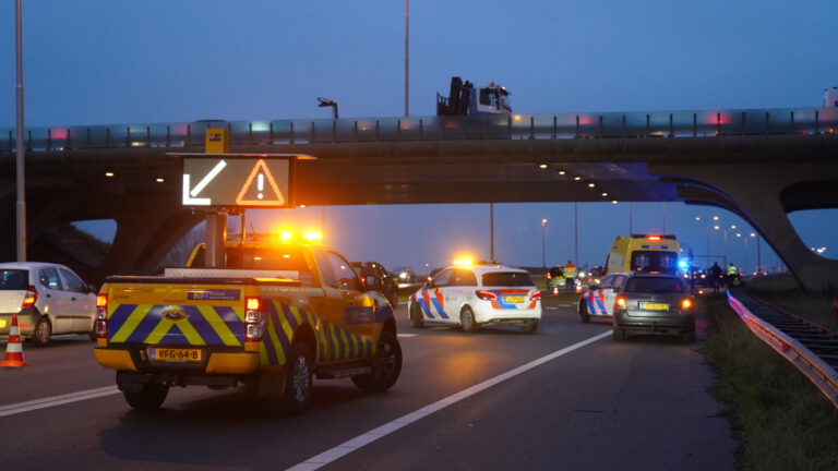 Nekklachten na kopstaartbotsingen op N242 onder Nollenweg