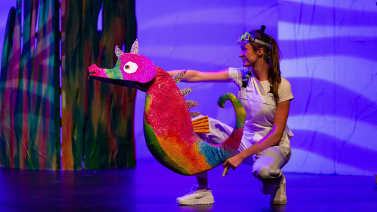 Rupsje Nooitgenoeg (2+) op 19 december in Theater De Vest 🗓