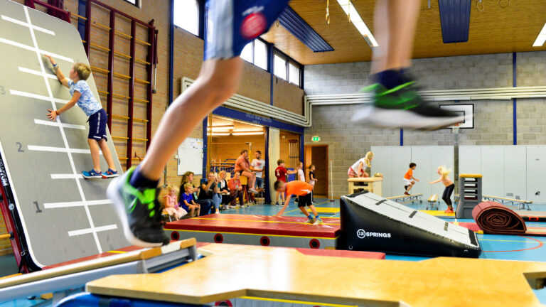 Sportieve kinderactiviteiten tijdens de kerstvakantie in gymzaal van Grootschermer 🗓
