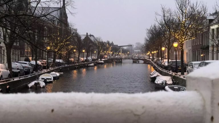 Bewoners Oudegracht vrezen ongelukken met honderden fietsers extra