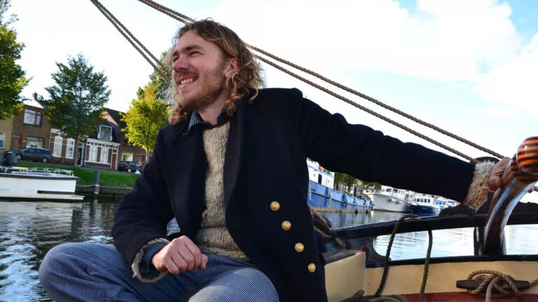 Alkmaarse rederij koopt eerste vrachtzeilschip: “We moeten ergens beginnen”