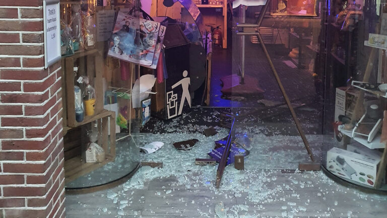 Verdachte opgepakt vanwege inbraak bij Shake it Fresh in Alkmaar