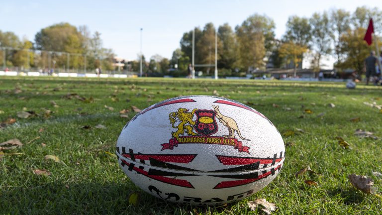 Alkmaarse rugbymannen stellen tweede seizoenshelft in promotiepoule veilig