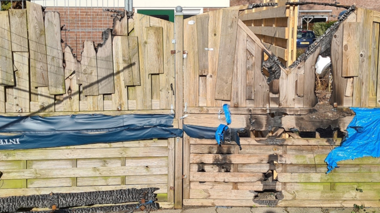 Maandenlang brandjes en diefstallen bij bewoonster Saskerstraat, eindelijk dader betrapt