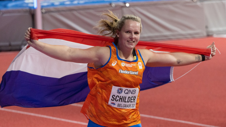 Brons voor kogelstootster Jessica Schilder op WK Indoor