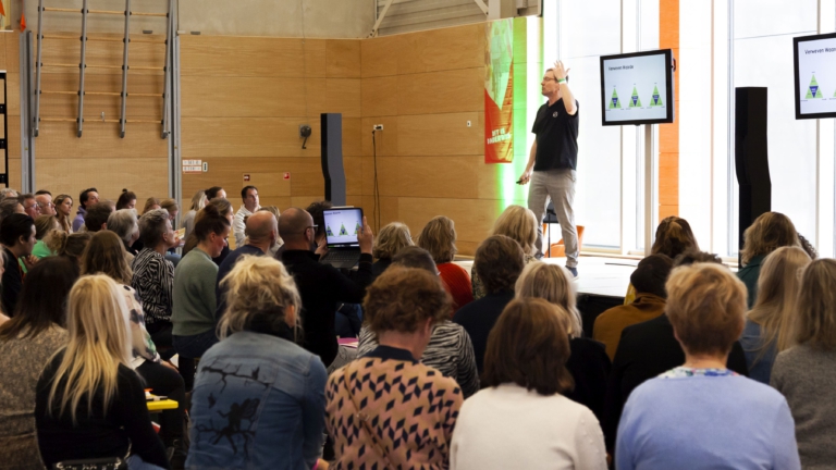 Tweede ‘Dit is Onderwijs’ festival in De Meent: “Klassiek onderwijs niet meer van deze tijd”