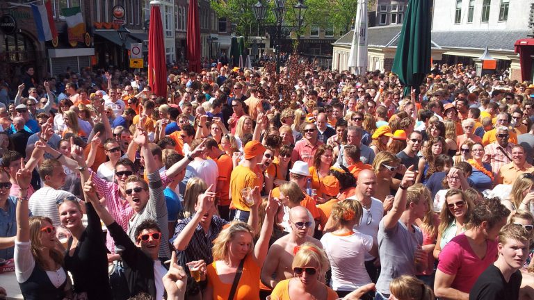 Uitbundige Koningsnacht en Koningsdag in Alkmaar 🗓