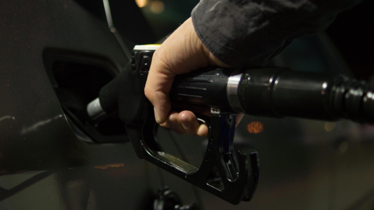 Waardse benzinedief moet de gevangenis in