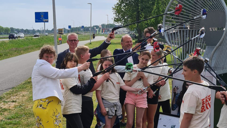 Kinderen en gemeenten trappen campagne ‘Blikvrij’ af