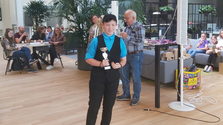 Naomi (16) uit Heerhugowaard is typkampioen: “Je snelheid verbeteren is echt een uitdaging”