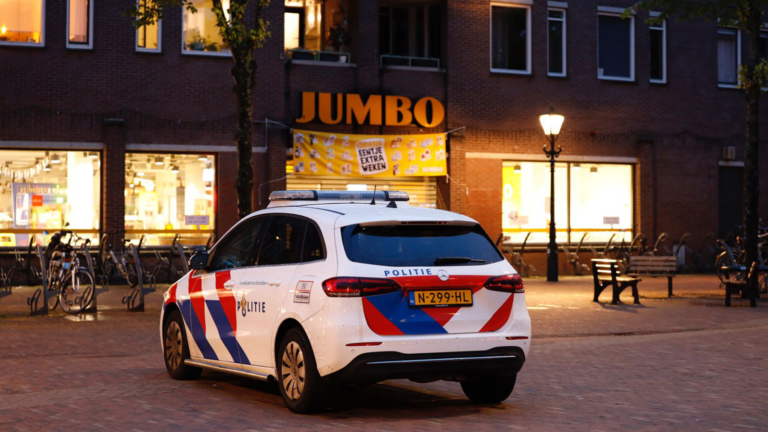 Verwarde man aangehouden die dreigde met overval aan de Paardenmarkt