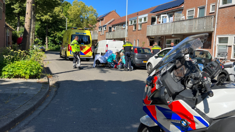 Man breekt been bij eenzijdig ongeval op Alkmaarse Wielingenweg