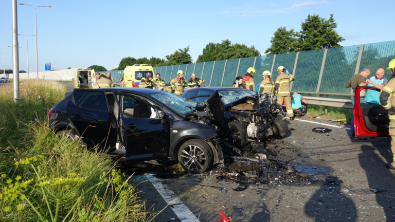 Politie zoekt getuigen die 27-jarige bestuurder zagen rijden voor dodelijk ongeval N242