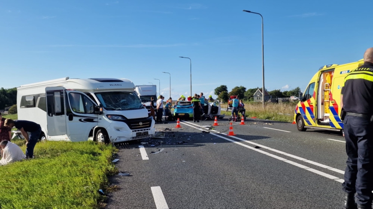 Update frontale botsing op N9: vijf gewonden, waarvan twee ernstig