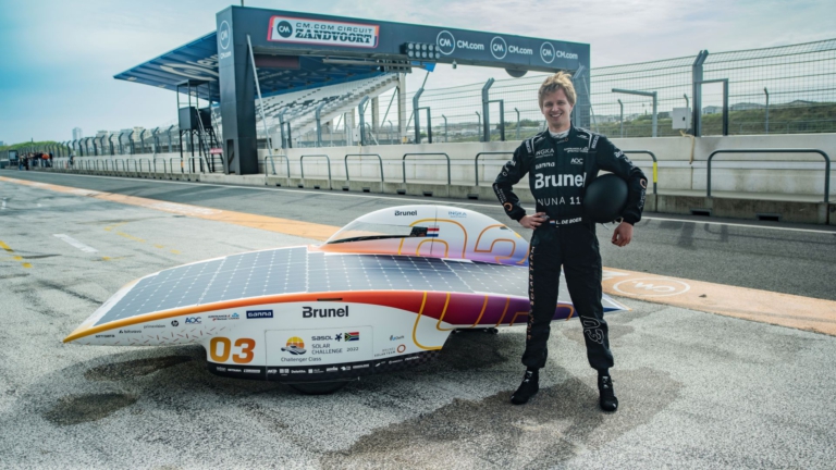 Tegenslag voor Laurens de Boer en Brunel Solar Team: toch met oude elektromotor van start