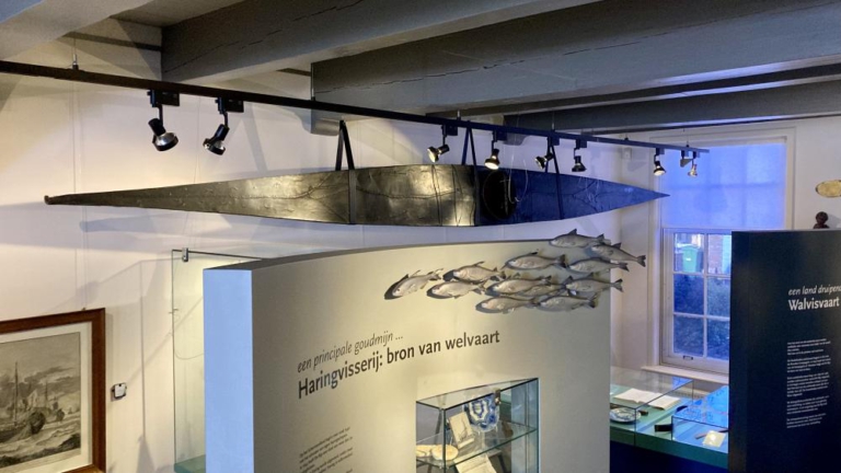 Eeuwenoude kajak op reis voor röntgenonderzoek: “Topstuk van ons Rijper museum”