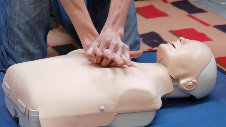 EHBO-cursus voor beginners in Ontmoetingscentrum De Brink 🗓