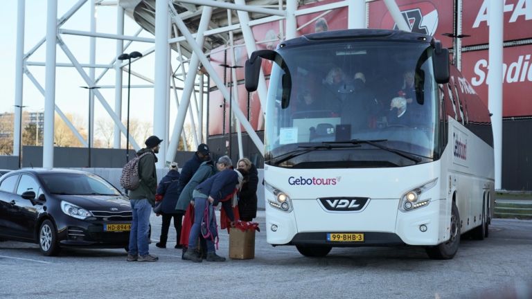Chauffeurs van regiotaxi Munckhof naar Den Haag om te demonstreren voor betere cao