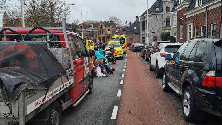 Fietsster gewond op Kennemersingel, overstekende voetganger bekeurd