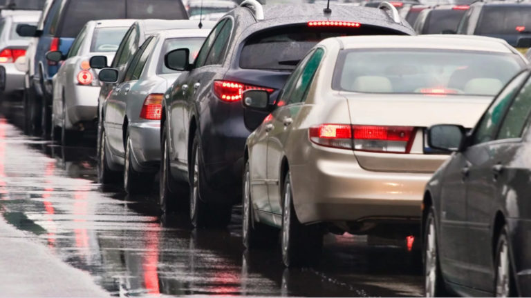 Bijna twintig kilometer file door ongeluk en pechgeval op A9
