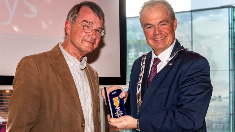 Oud-huisarts Kees van Straaten benoemd tot Ridder in de Orde van Oranje-Nassau