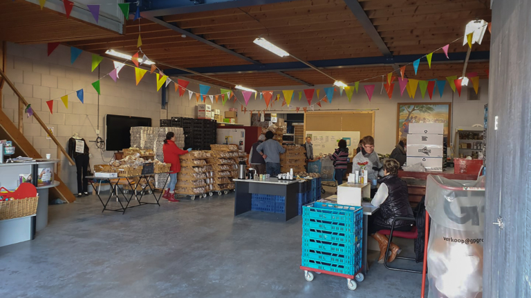 Van Rotterdams initiatief tot ruim 170 locaties; voedselbank niet meer weg te denken