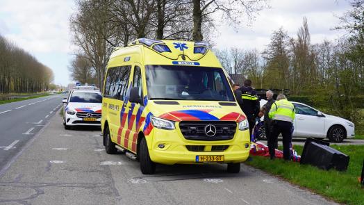 Scooterrijder gewond bij aanrijding op fietspad Noordervaart bij Stompetoren